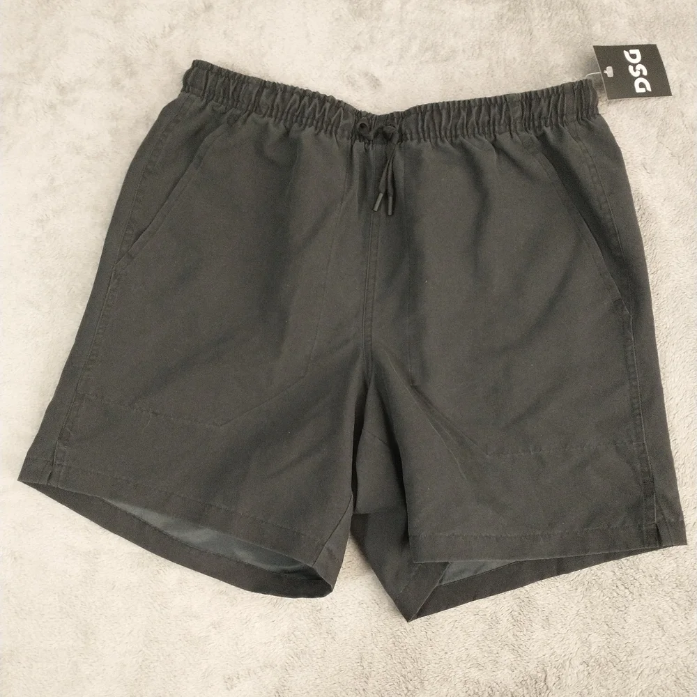 NWT DSG Men's 6